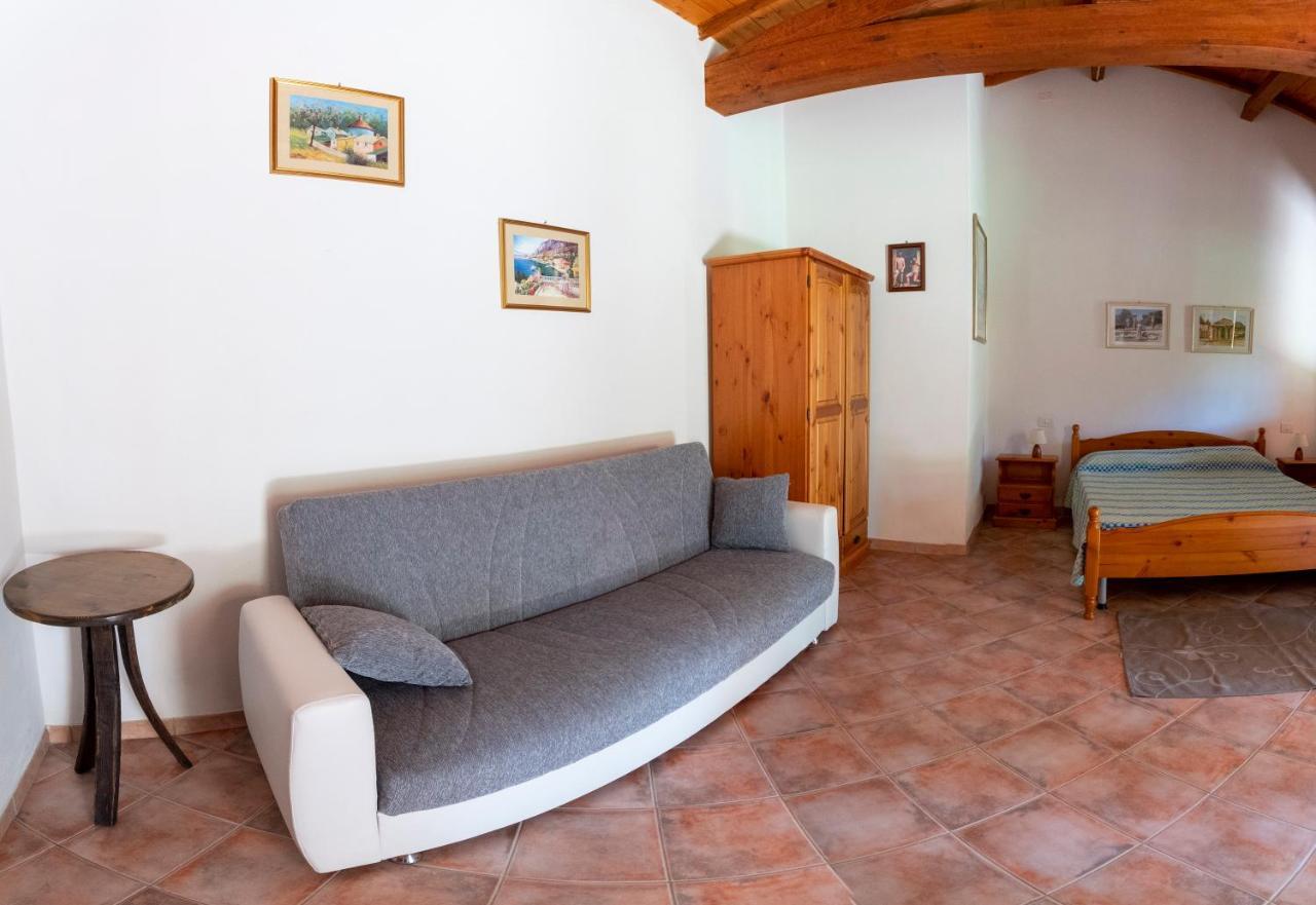 Is Cuccus Bed & Breakfast Masainas Exterior photo