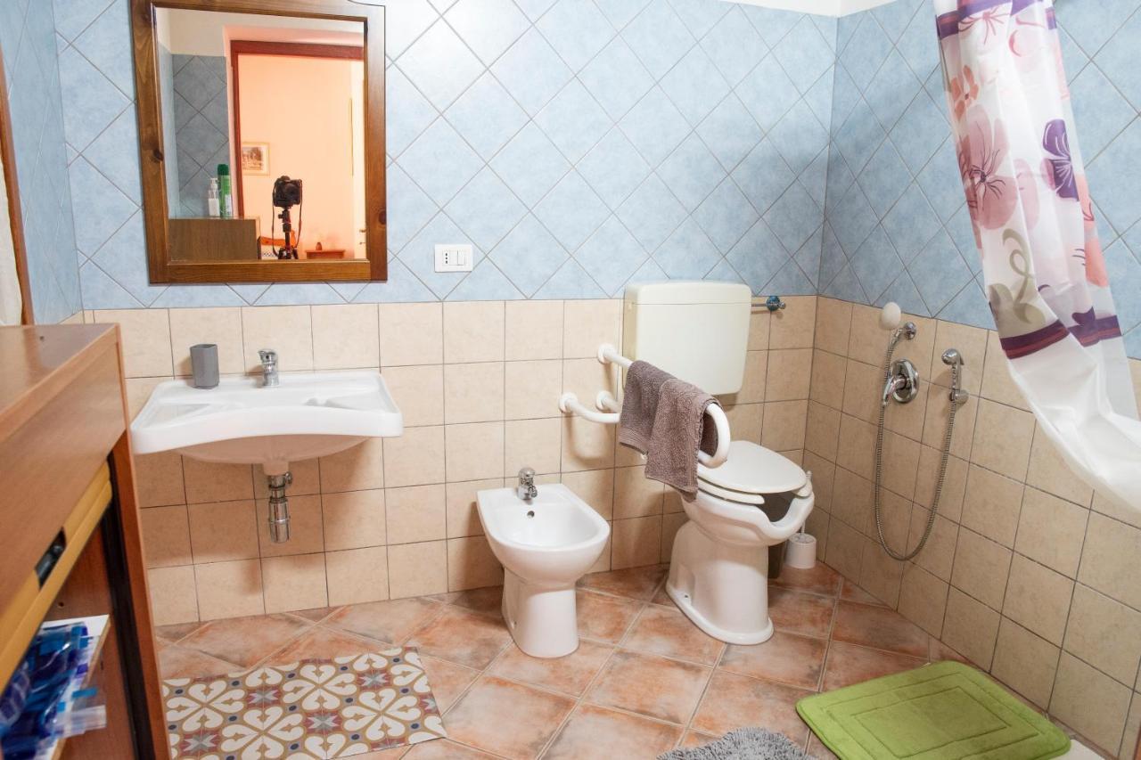 Is Cuccus Bed & Breakfast Masainas Exterior photo