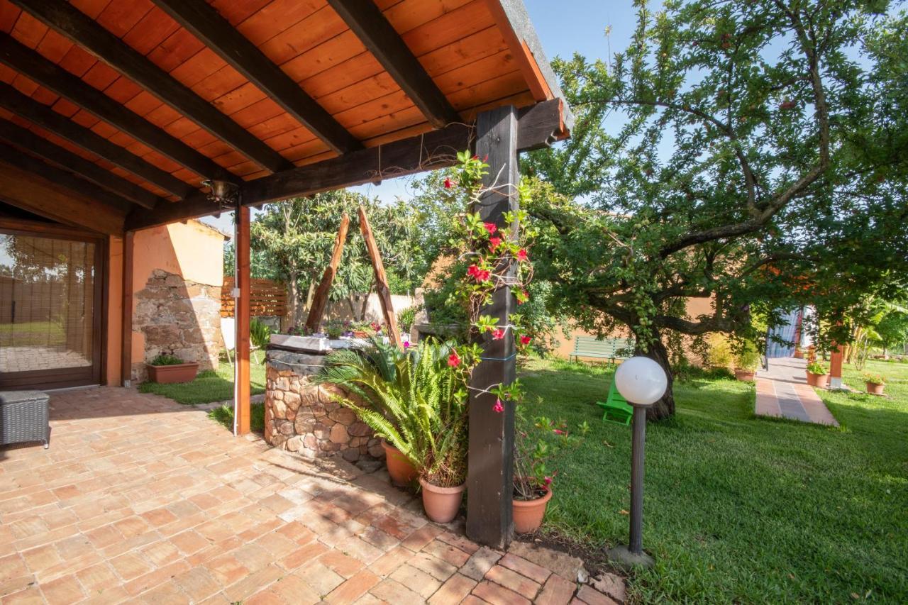 Is Cuccus Bed & Breakfast Masainas Exterior photo