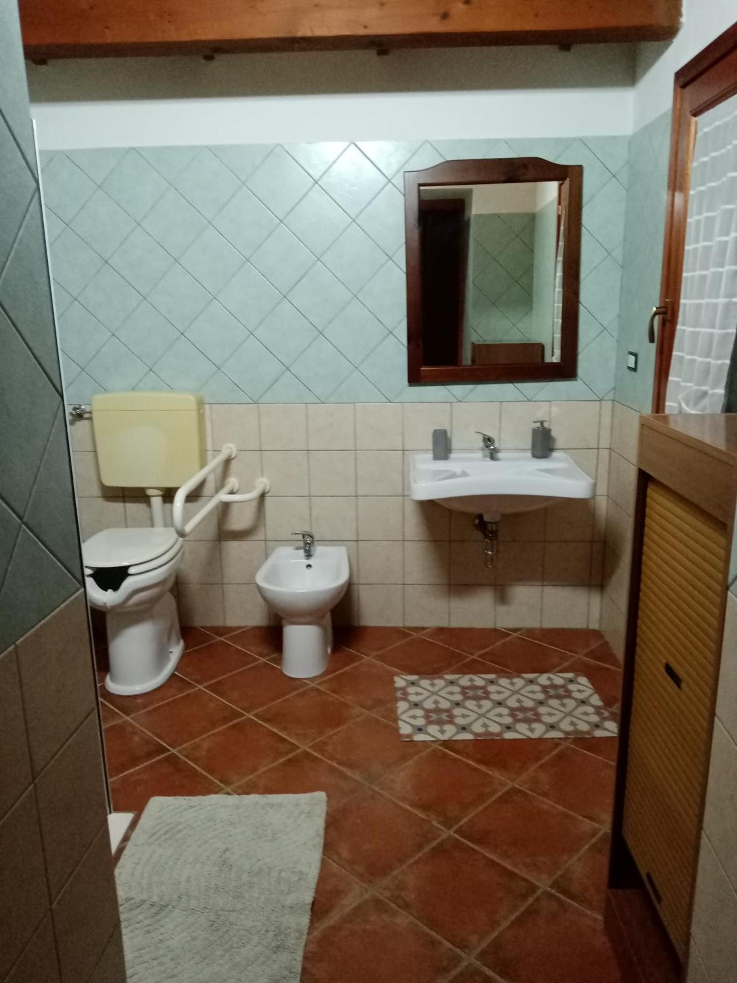 Is Cuccus Bed & Breakfast Masainas Room photo